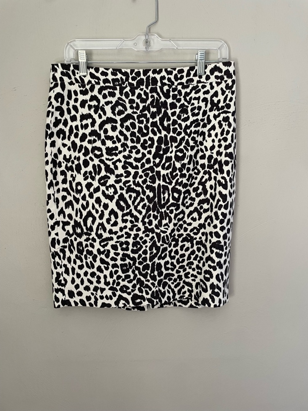 J. Crew Black and White Leopard Print Pencil Skirt Size 4
